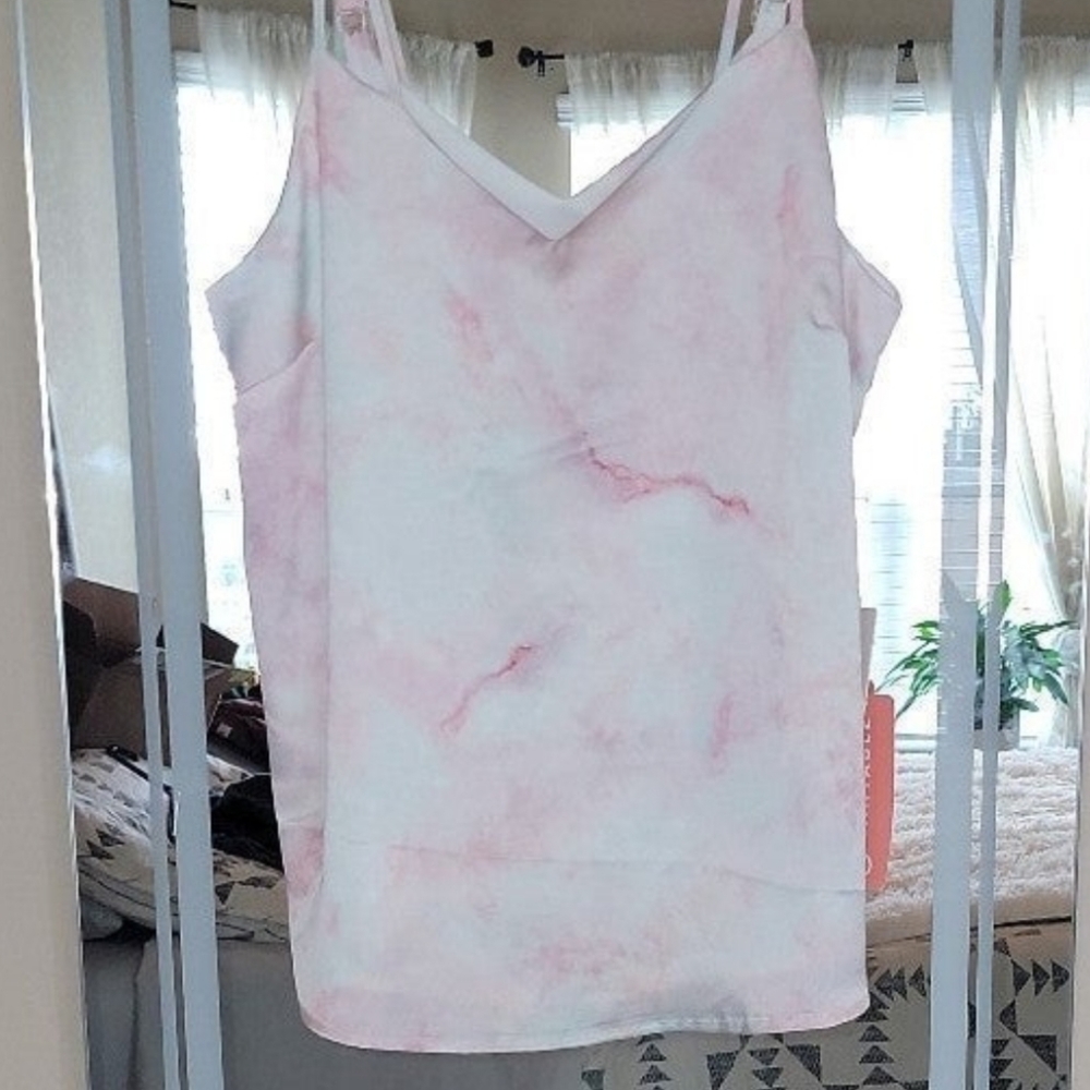 NWT skies are blue tank